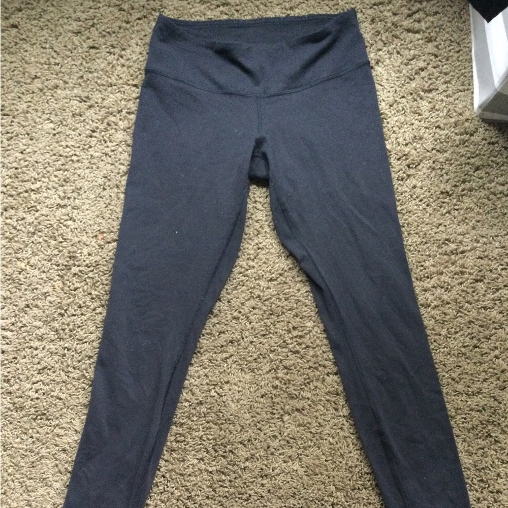 Low rise Lululemon Leggings - Picture 3 of 7